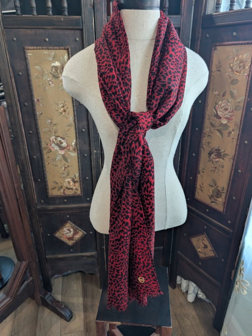 Michael Kors Red Black Leopard Print Oblong Scarf Fringe Gold MK Logo Plaque